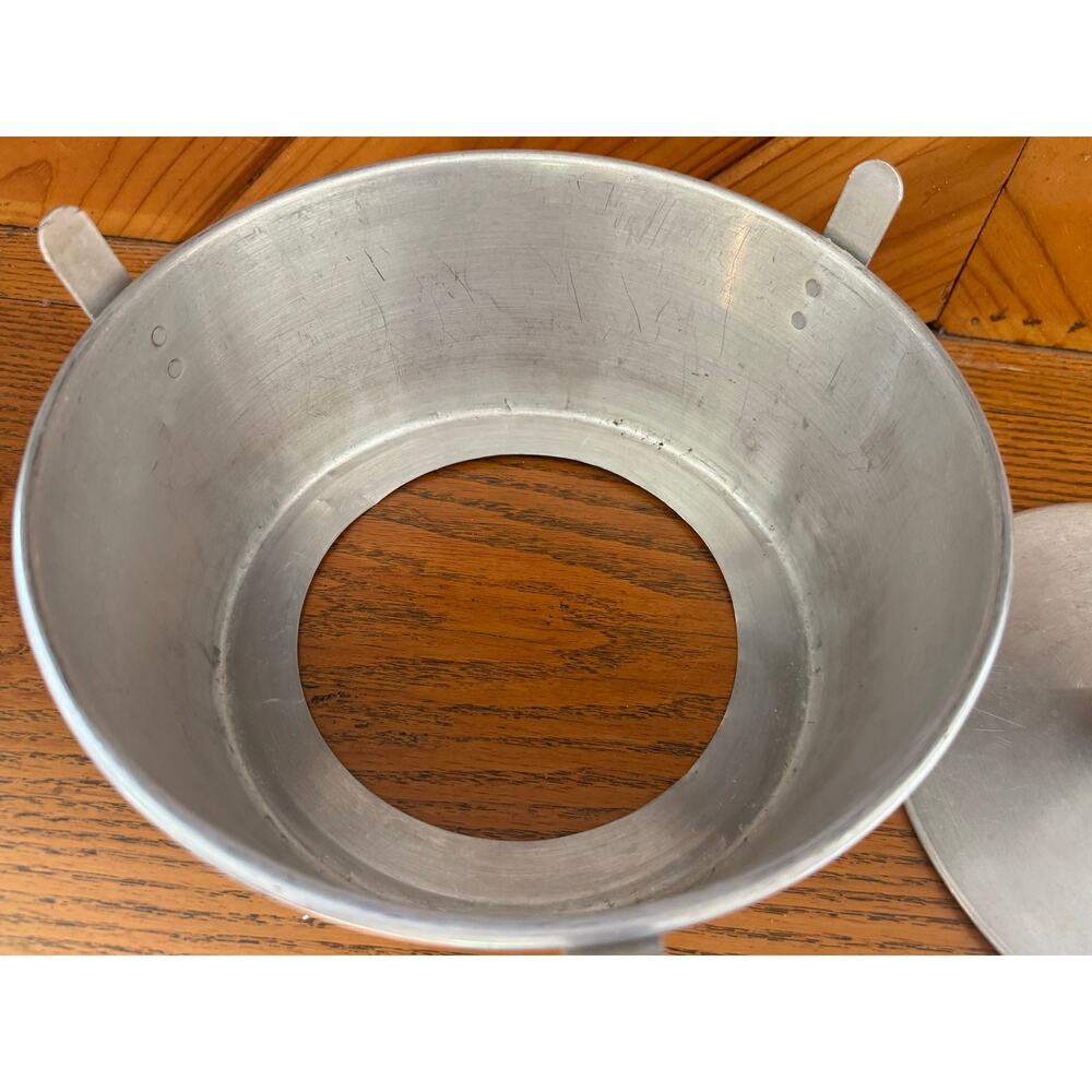 Vintage Aluminum Tube Cake Pan Angel Food Bundt 10” 3 Tab Handles - Picture 5 of 7